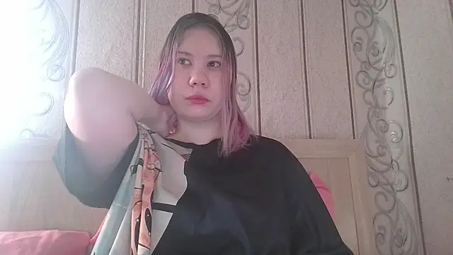 Snapshot of Little_kitsune1707 chatting on 09.30.25 Little kitsune1707 online show from 09.30.25