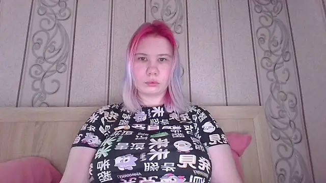 Snapshot of Little_kitsune1707 chatting on 10.27.25 Little kitsune1707 online show from 10.27.25