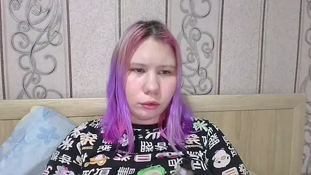 Snapshot of Little_kitsune1707 chatting on 12.04.25 Little kitsune1707 online show from 12.04.25