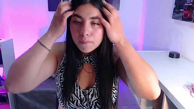 Snapshot of emily_jewell1 chatting on 02.07.26 emily jewell1 online show from 02.07.26