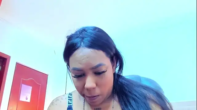 Snapshot of emma_purple_ chatting on 09.08.25 emma purple online show from 09.08.25