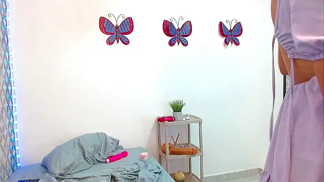 Snapshot of Emilybateee chatting on 03.01.25 Emilybateee online show from 03.01.25