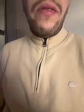 Snapshot of yaxxx03 chatting on 02.13.25 yaxxx03 online show from 02.13.25