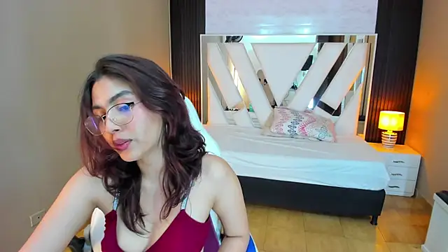 Cristin Petite online show from 02.12.25