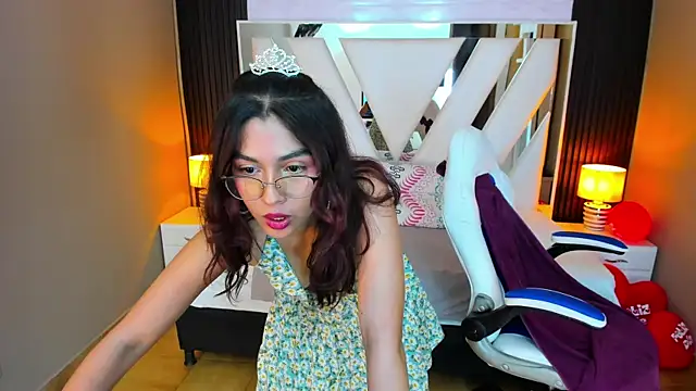 Cristin Petite online show from 02.18.25