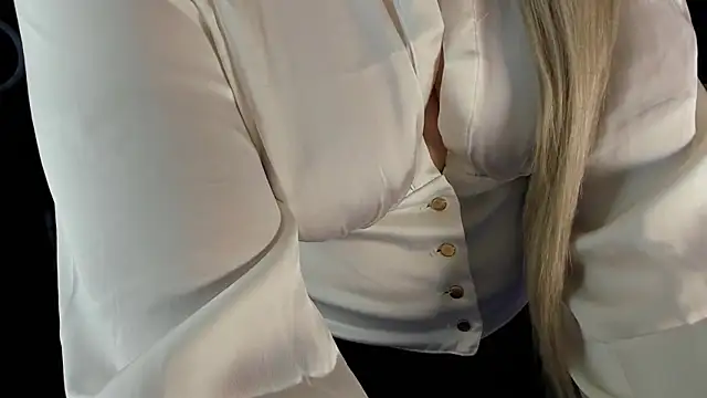 Snapshot of Hazbin_Hotel chatting on 02.24.25 Hazbin Hotel online show from 02.24.25