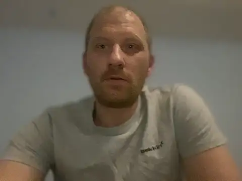 Krzysiekg123 online show from 02.11.25