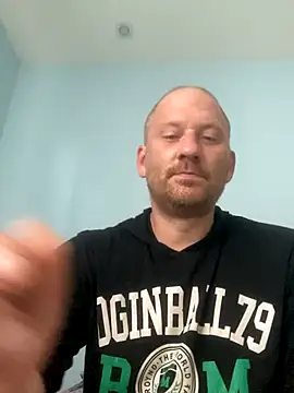 Krzysiekg123 online show from 10.05.25