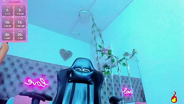 Snapshot of Naomii_Viper chatting on 01.17.26 Naomii Viper online show from 01.17.26