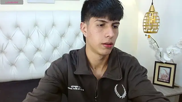 Estiv18  online show from 03.09.25