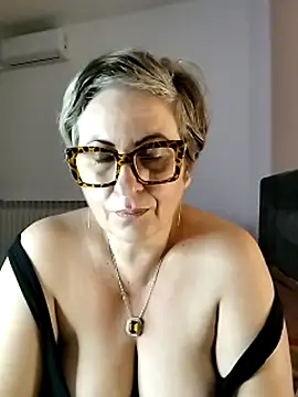 Pumabionda online show from 10.02.25