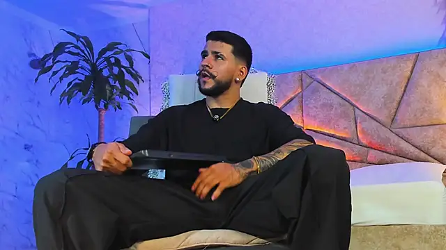 DickGriffith  online show from 10.05.25