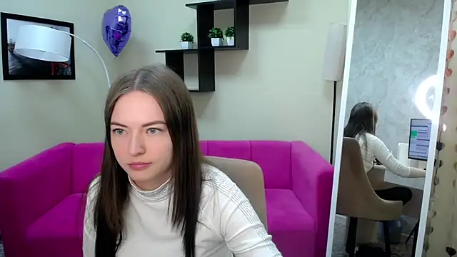 Snapshot of babysue89 chatting on 02.21.25 babysue89 online show from 02.21.25