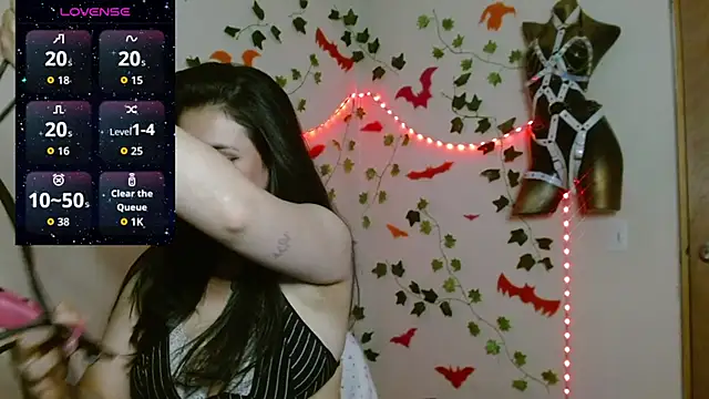 SamanthaGreen- online show from 10.12.25