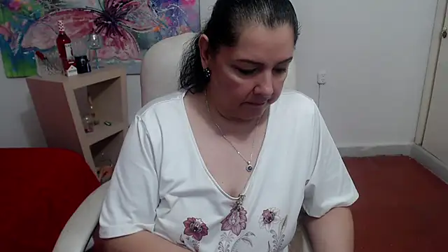 leonela 69 online show from 09.29.25