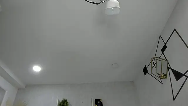 EmiliaRose  online show from 04.06.26