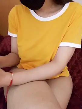 Snapshot of Yaraa3 chatting on 03.19.25 Yaraa3 online show from 03.19.25