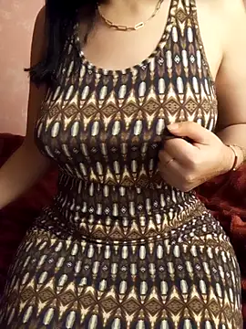 Snapshot of Yaraa3 chatting on 09.12.25 Yaraa3 online show from 09.12.25