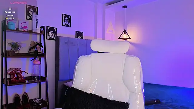 Miller Vanessa  online show from 03.28.26