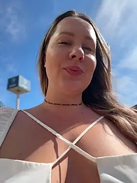 Mona Plus online show from 04.18.26