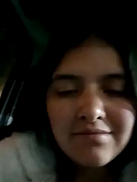 Yulil23 online show from 02.14.25