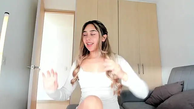 Snapshot of Hornyholly__ chatting on 01.31.26 Hornyholly online show from 01.31.26