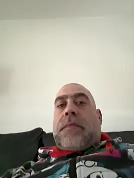 Snapshot of Bleueyez007 chatting on 02.12.25 Bleueyez007 online show from 02.12.25