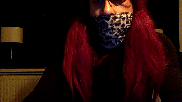 Snapshot of Bleueyez007 chatting on 11.30.25 Bleueyez007 online show from 11.30.25