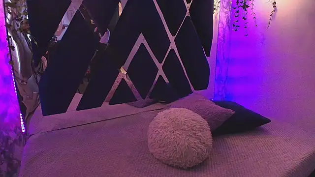 charlotte bluee online show from 10.16.25