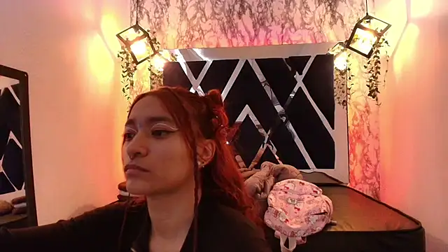 charlotte bluee online show from 12.18.25