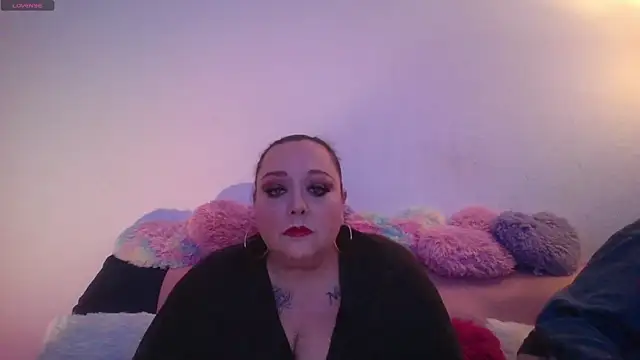 Snapshot of MorganExclusive chatting on 03.08.25 MorganExclusive online show from 03.08.25