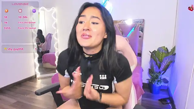 Snapshot of LUDO_KITTY_TAY chatting on 02.18.25 LUDO KITTY TAY online show from 02.18.25