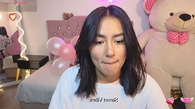 Snapshot of LUDO_KITTY_TAY chatting on 02.27.25 LUDO KITTY TAY online show from 02.27.25