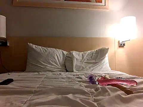 Snapshot of Iscariot19 chatting on 02.21.25 Iscariot19 online show from 02.21.25