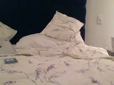 Snapshot of Iscariot19 chatting on 03.08.25 Iscariot19 online show from 03.08.25