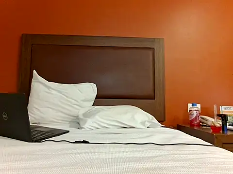 Snapshot of Iscariot19 chatting on 03.10.25 Iscariot19 online show from 03.10.25