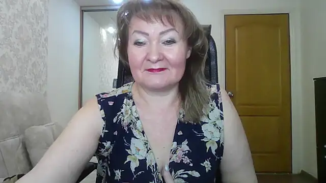 Snapshot of Victoria_secrets_ chatting on 02.12.25 Victoria secrets online show from 02.12.25