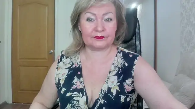 Snapshot of Victoria_secrets_ chatting on 07.29.26 Victoria secrets online show from 07.29.26