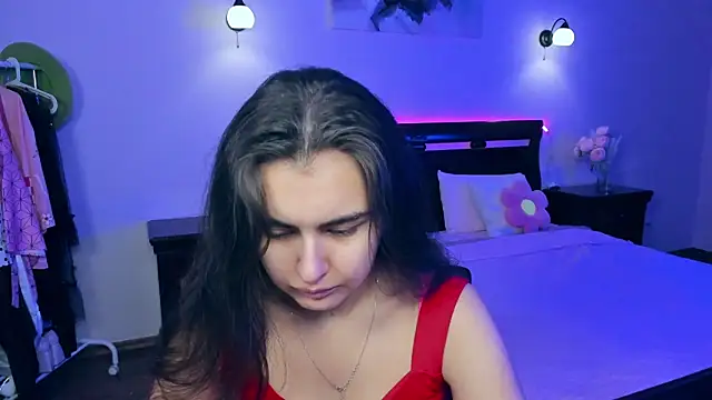 GabriellaMays online show from 02.14.25