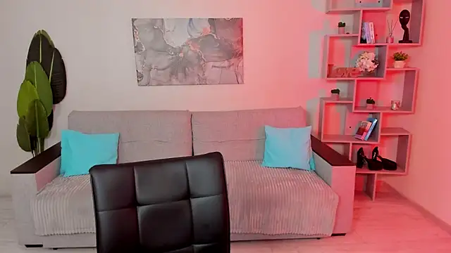 GabriellaMays online show from 04.17.26