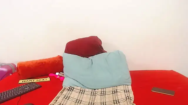 Snapshot of CurvyCutiexx94 chatting on 03.22.25 CurvyCutiexx94 online show from 03.22.25