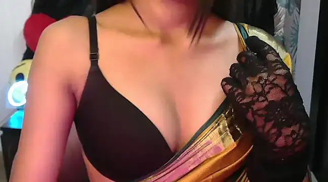 Snapshot of jenifermedow chatting on 03.06.25 jenifermedow online show from 03.06.25