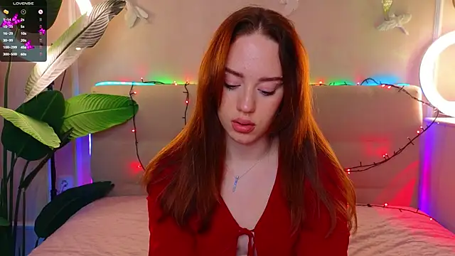 StacyWatts online show from 12.17.25