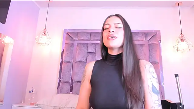 Snapshot of Annie_rhoades chatting on 02.21.25 Annie rhoades online show from 02.21.25