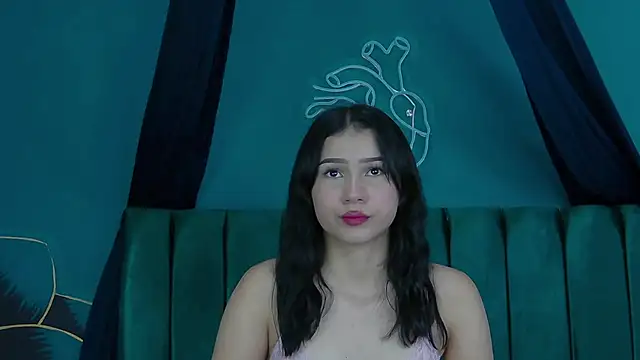 Arii moon online show from 02.19.25