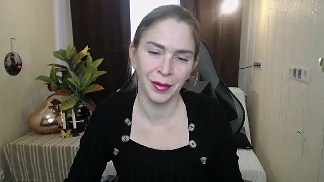 TessaDaybreak online show from 02.27.25