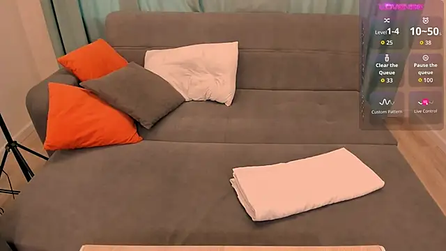 Demonic Angel  online show from 09.26.25