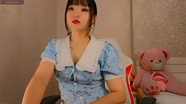 Demonic Angel  online show from 05.19.26