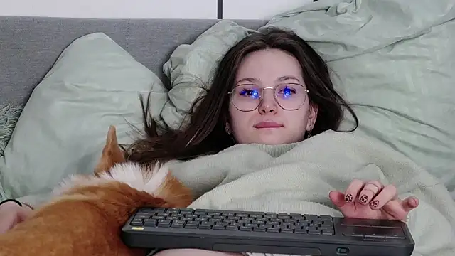 -Amora online show from 04.07.26