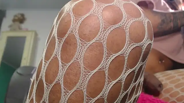 Snapshot of Gaby-sexy chatting on 02.10.26 Gaby-sexy online show from 02.10.26